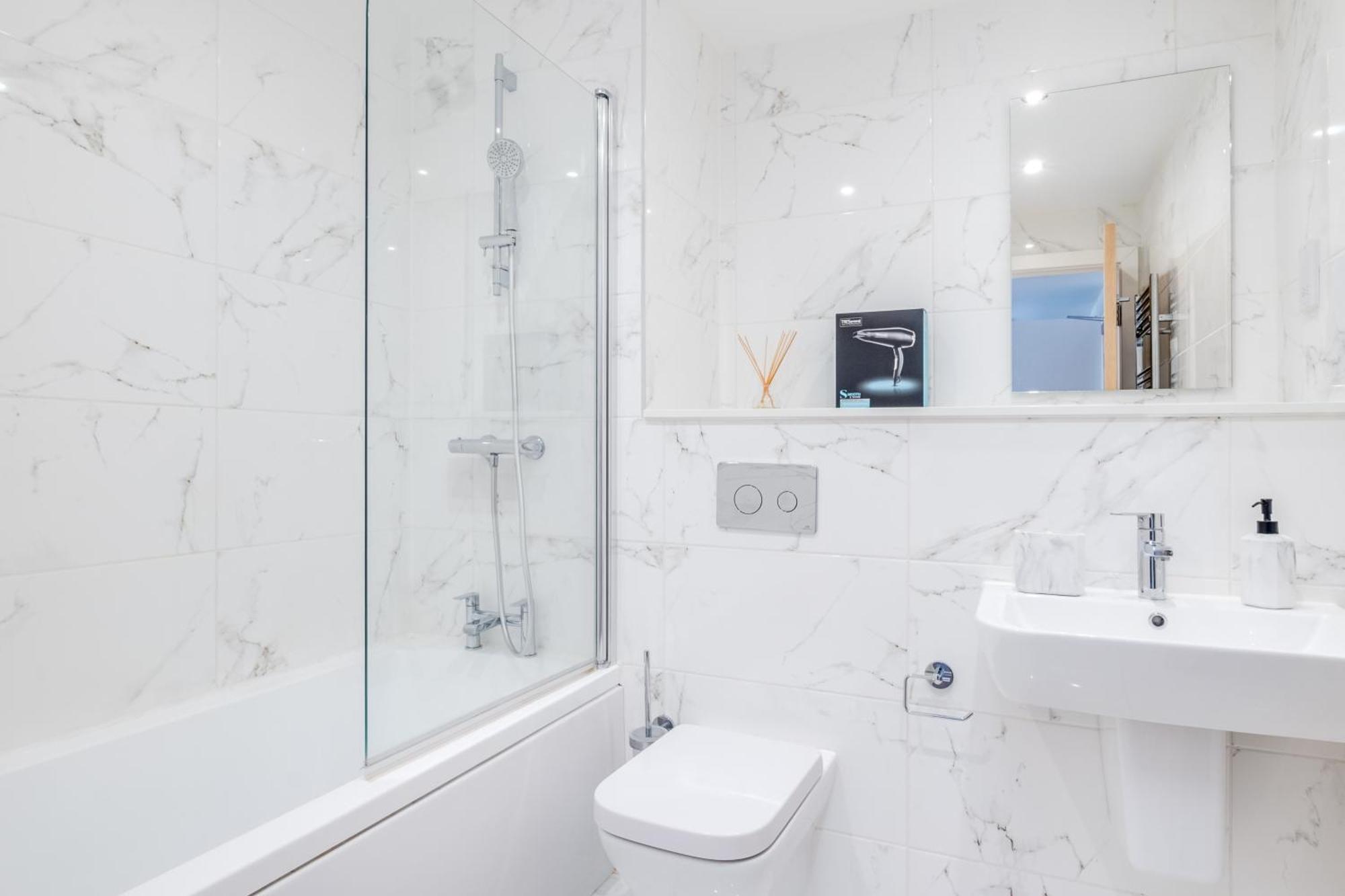 Broadway Mailbox Luxury New 1 Bed Apartment With Free Parking Birmingham Dış mekan fotoğraf